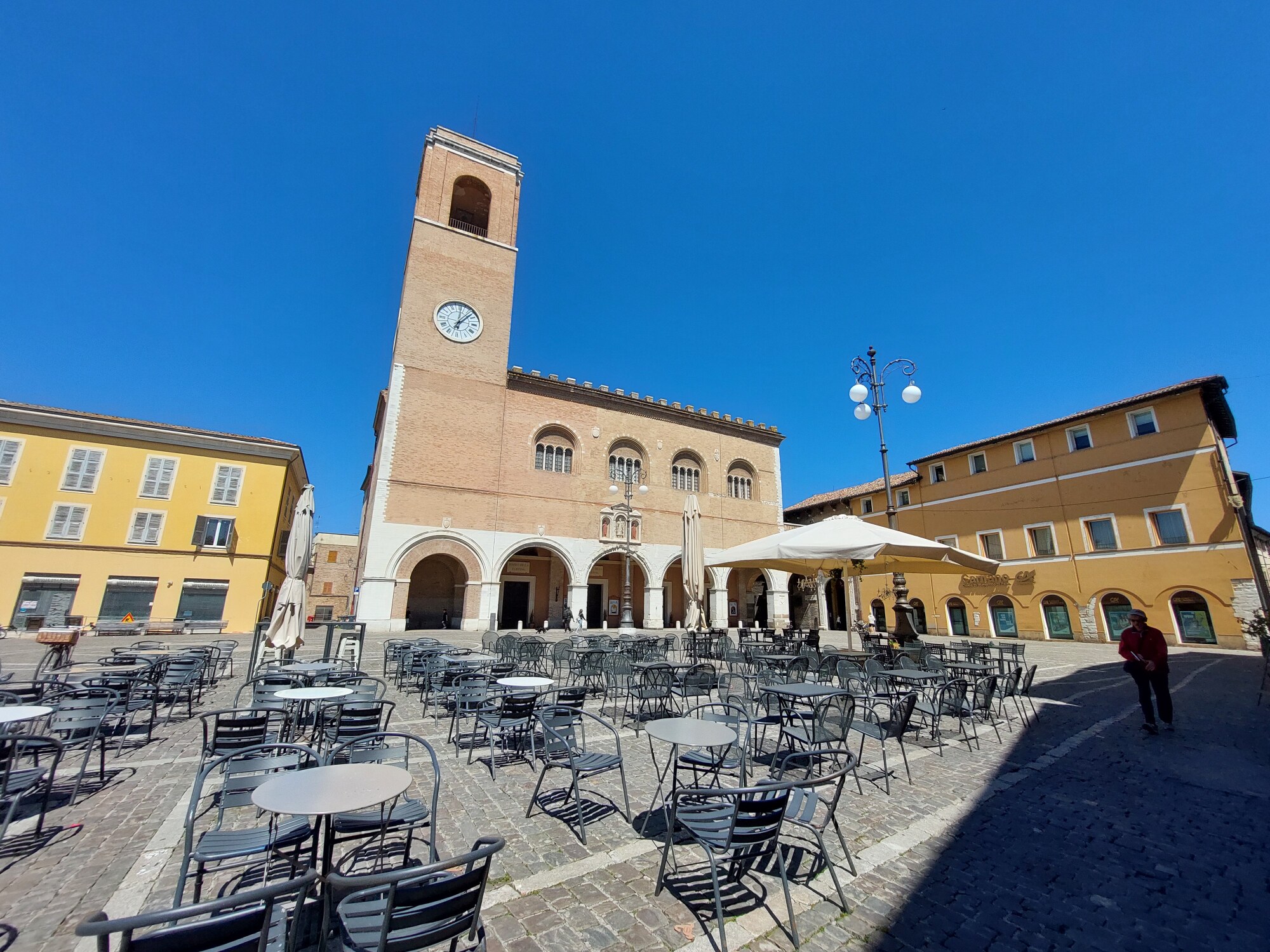 Piazza XX Settembre a Fano