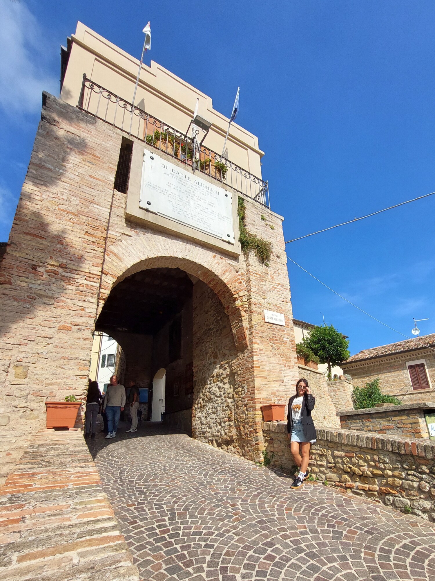 Il borgo dei versi di Dante