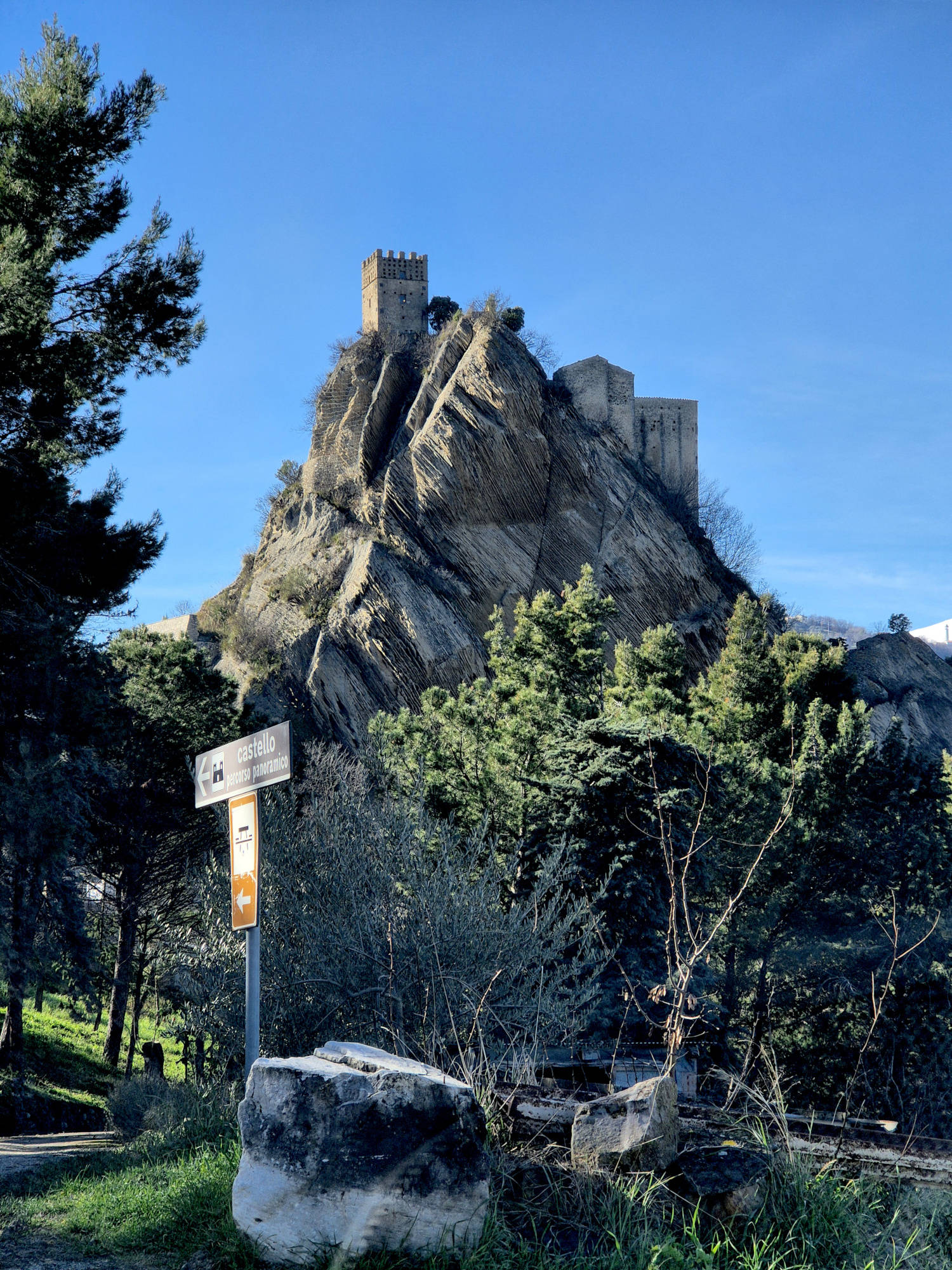 Sentiero alternativo esterno Roccascalegna