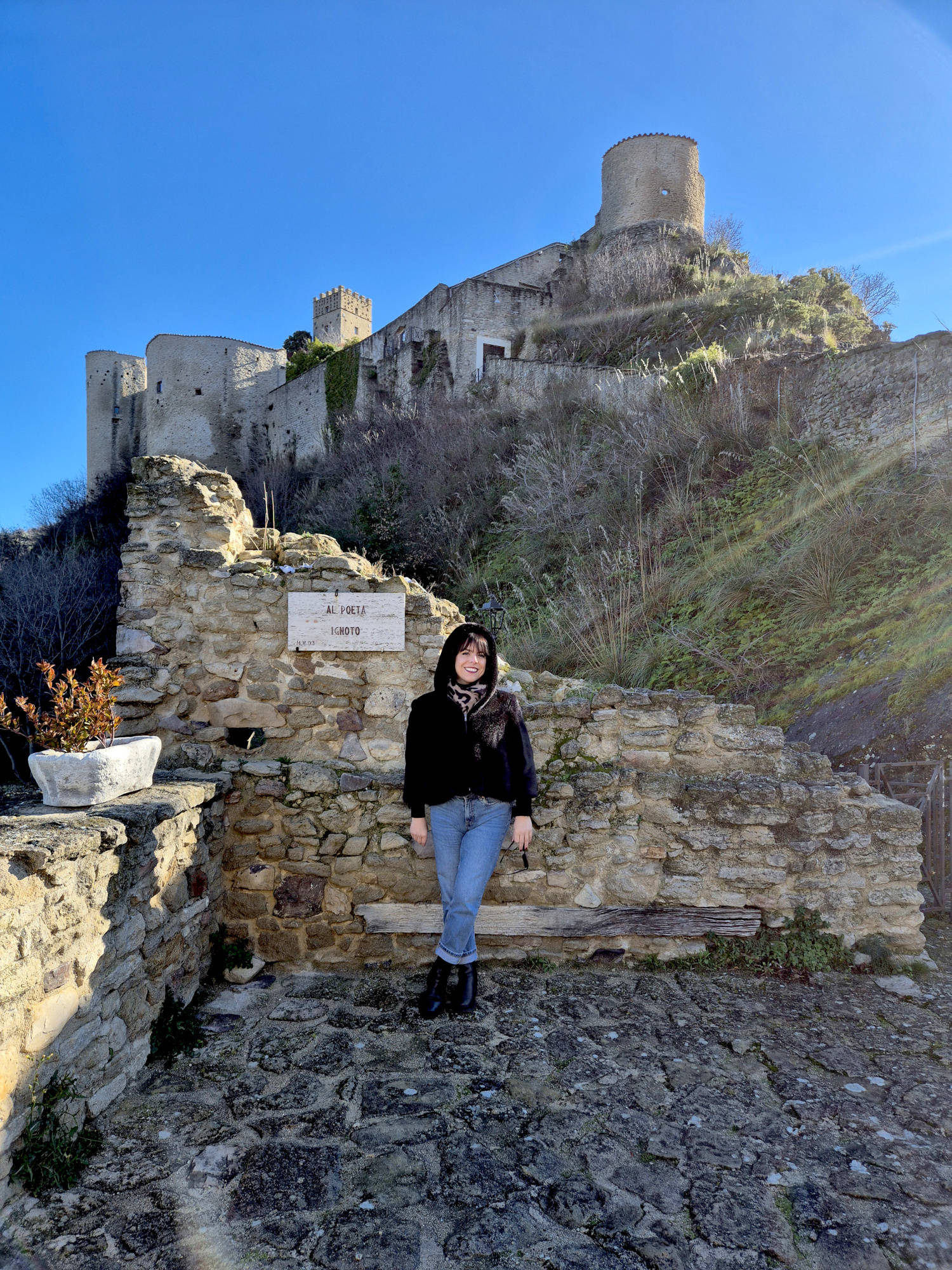 Belvedere sotto la rocca di Roccascalegna
